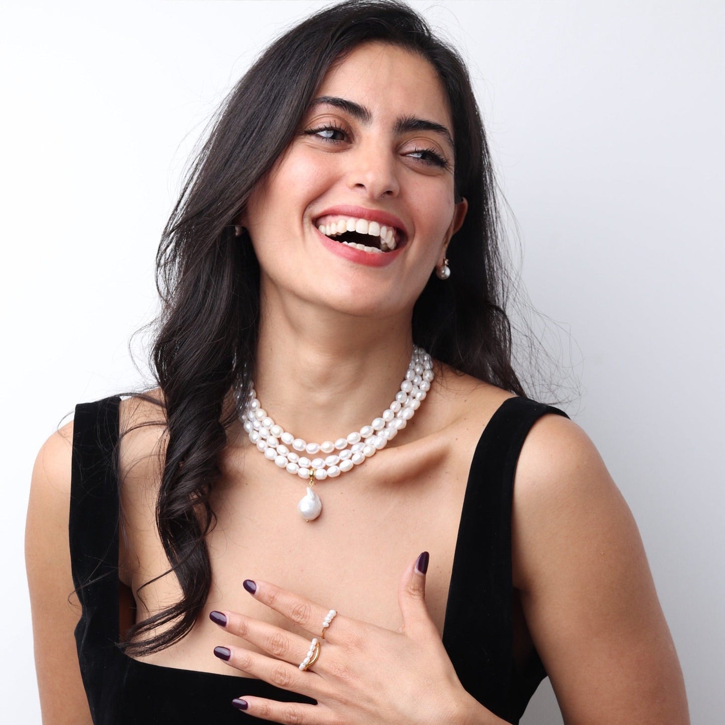 Collier Lady Diana – ras de cou 3 rangs en perles naturelles et baroque | L’Or Didon Paris