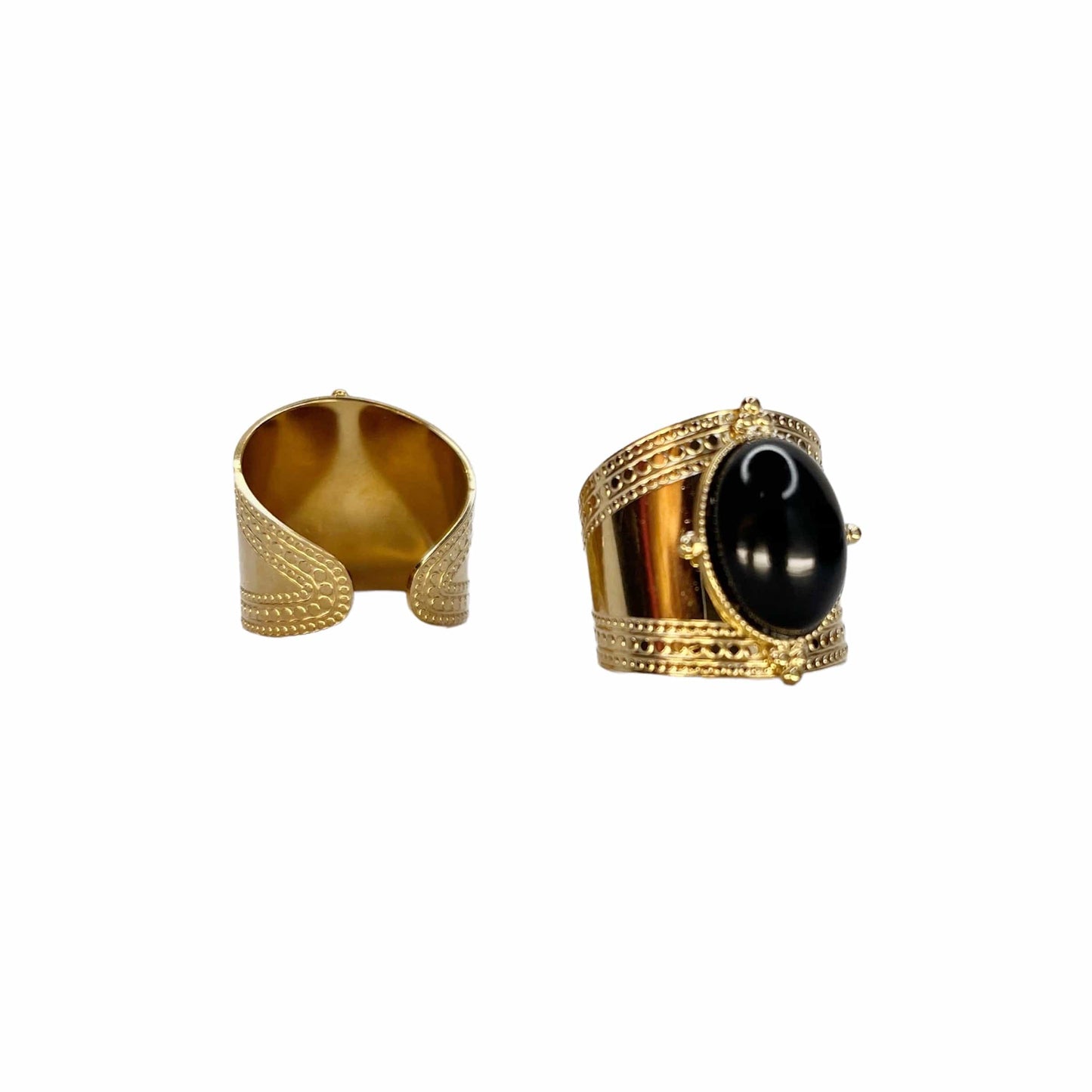 Cléopâtre : Bague ornée d'une pierre naturelle