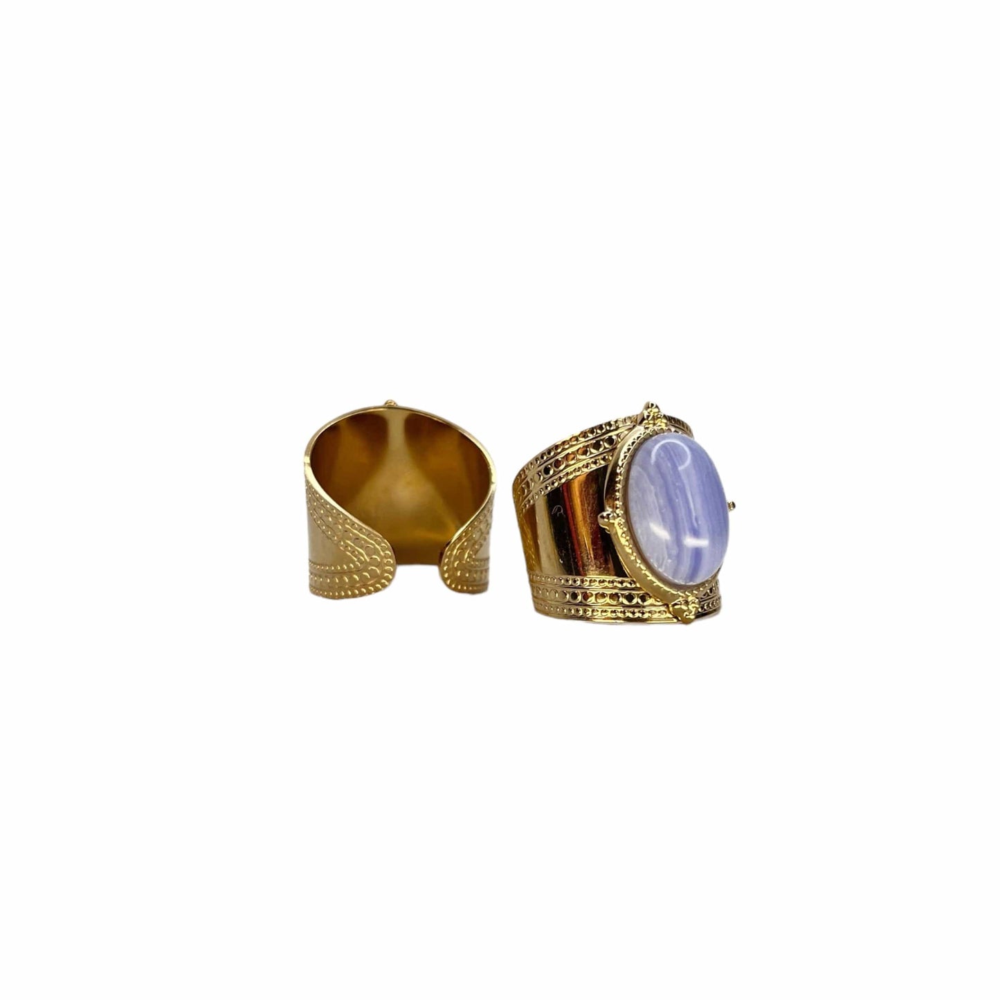 Cléopâtre : Bague ornée d'une pierre naturelle